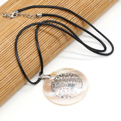 Natural Shell Necklace With Round Pendant Leather Cord 2MM Charms For Elegant Women Love Romantic Gift