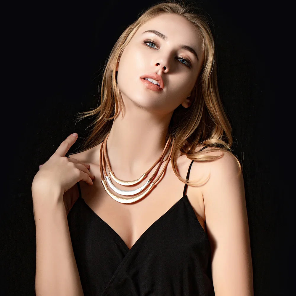 Retro European American Minimalist Multi-layered Short Necklaces Women High-end Feel Exquisite Collarbone Chain Fashion Jewelry