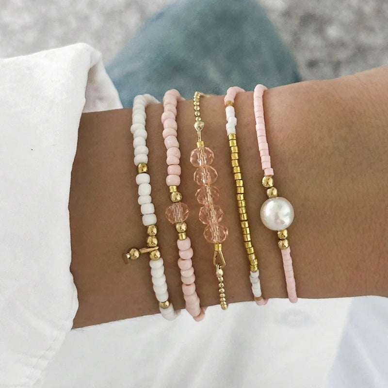 Handmade Black Crystal Beaded Bracelet for Women Minimalist Rice Beads Elastic Rope Bracelet Summer Vacation Party Jewelry Gift