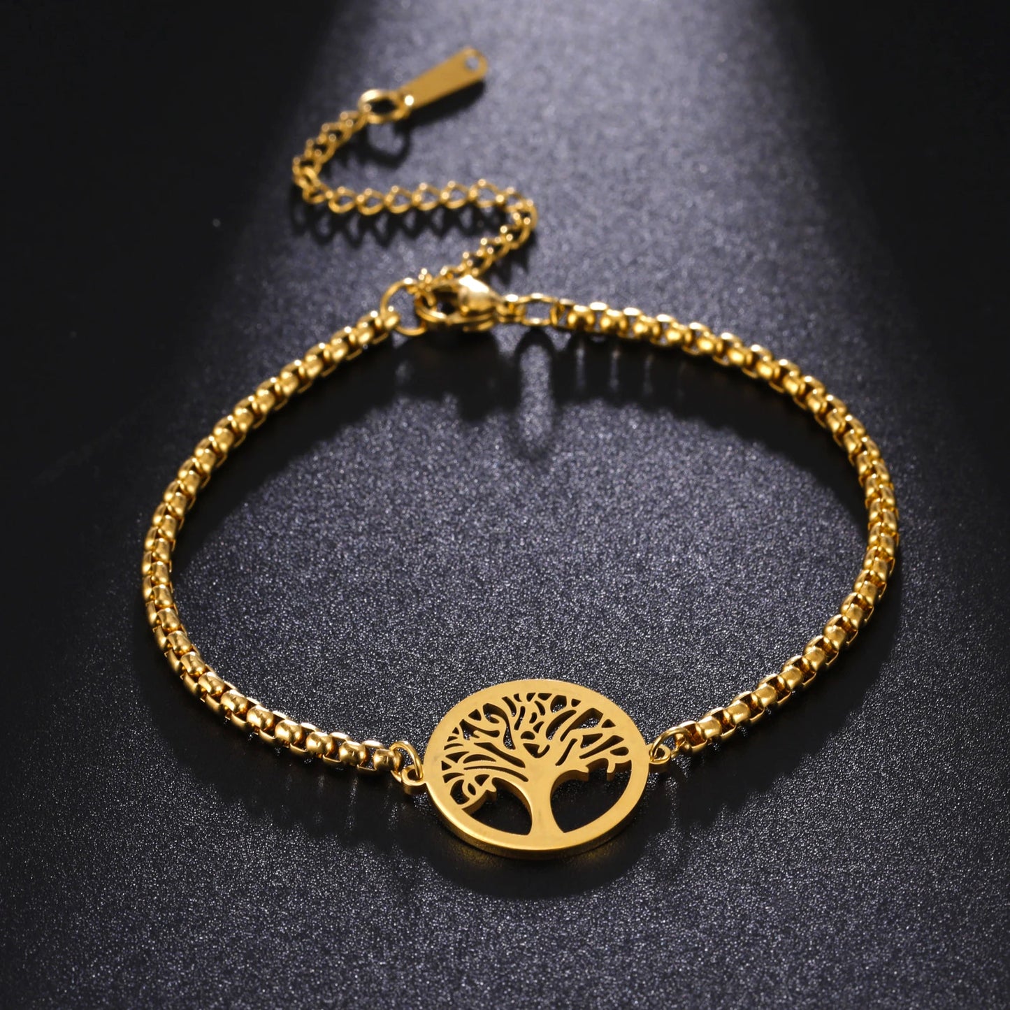 Bracelet For Men Women Stainless Steel Bracelets Hollow Life Tree Pendant Classic Fashion Style Jewelry Wedding Party Gifts