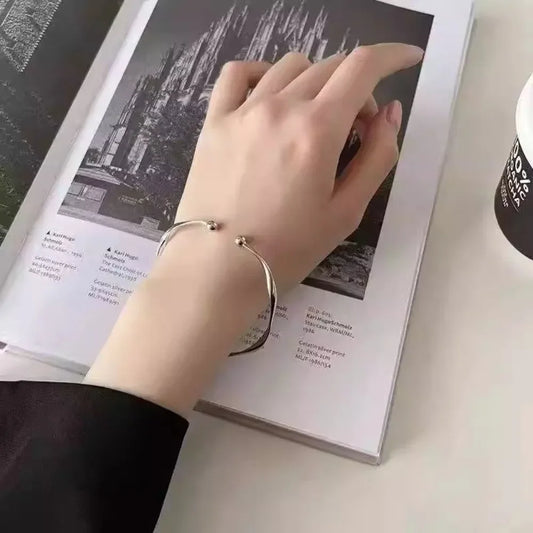 Fashion Trend Unique Design Elegant Exquisite Twist Simple Bracelet Women Jewelry Wedding Party Premium Gift