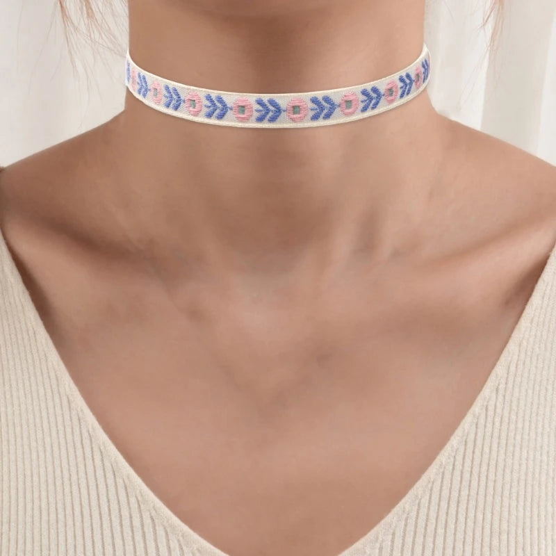 Fashion Lace Necklace for Women Lady Elegant Heart Flower Choker Necklaces Collar Clavicle Chain Wedding Party Jewelry