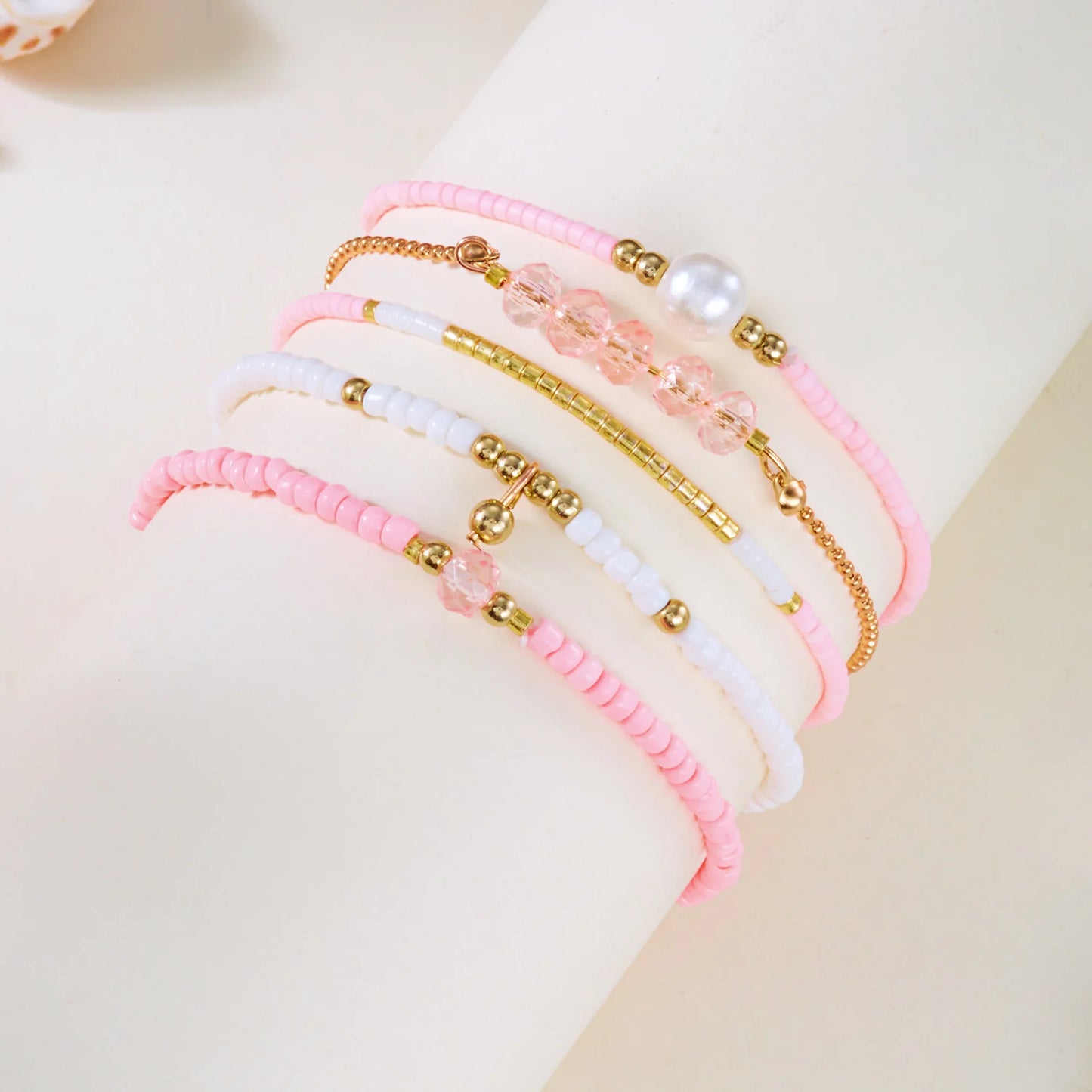 Handmade Black Crystal Beaded Bracelet for Women Minimalist Rice Beads Elastic Rope Bracelet Summer Vacation Party Jewelry Gift