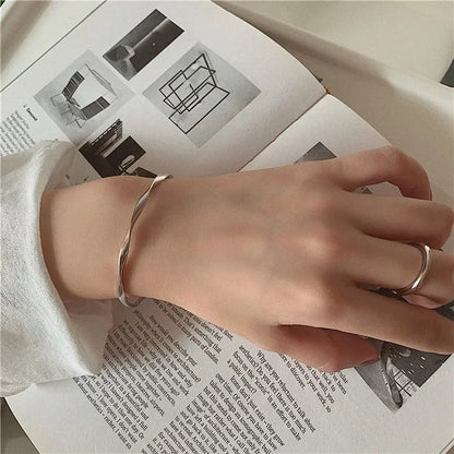 Fashion Trend Unique Design Elegant Exquisite Twist Simple Bracelet Women Jewelry Wedding Party Premium Gift