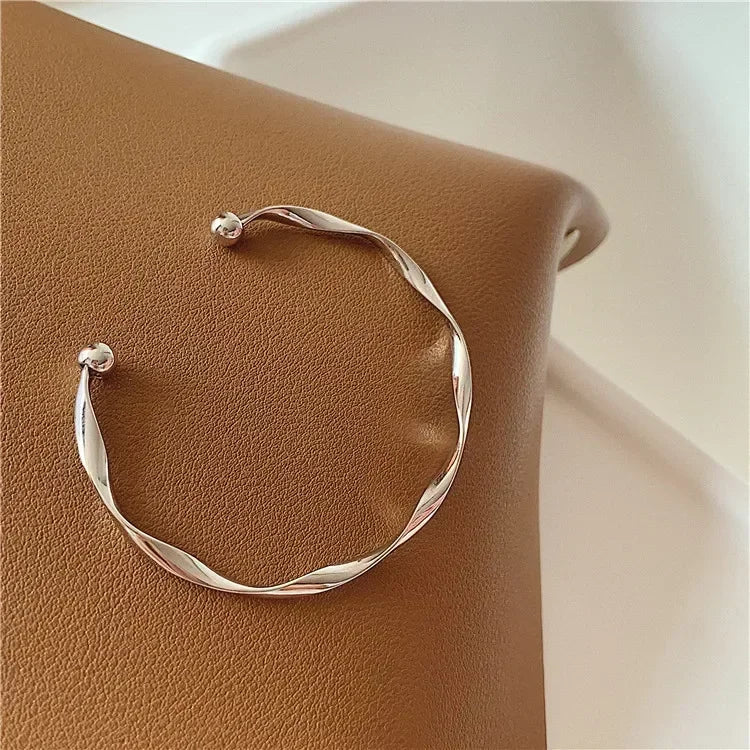 Fashion Trend Unique Design Elegant Exquisite Twist Simple Bracelet Women Jewelry Wedding Party Premium Gift